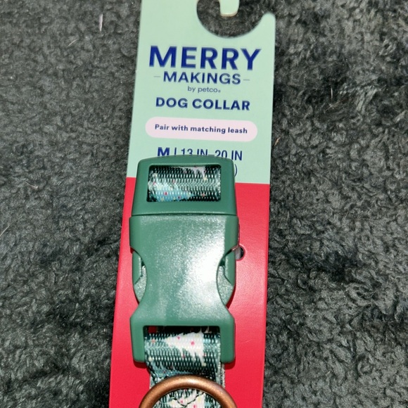 Merry Makings Holiday Tree Print Dog Collar (M) w/Matching Leash 6ft - Picture 6 of 6